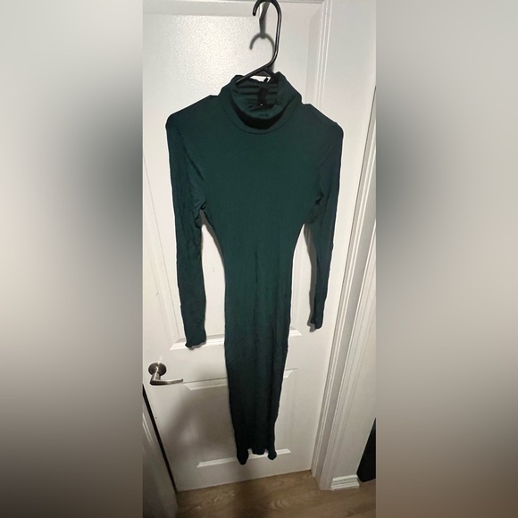 Backless BodyCon Dress - Picture 1 of 3